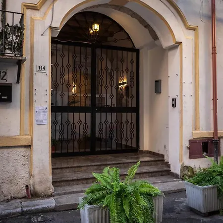 Lägenhet Castro's Appartament Palermo