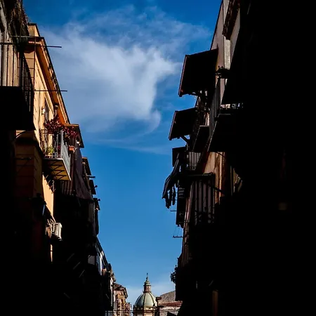 Lägenhet Castro's Appartament Palermo